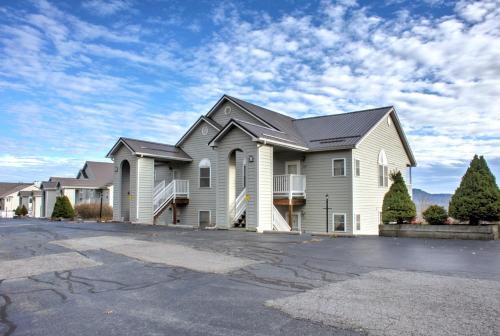 Southcrest Overlook by VCI Real Estate Services - Accommodation - Beech Mountain