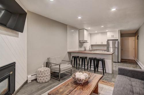 Modern By Main - main image