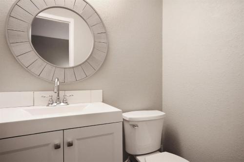 Modern By Main - image 5