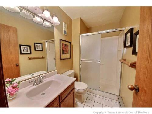 Cimarron Chalet - image 14