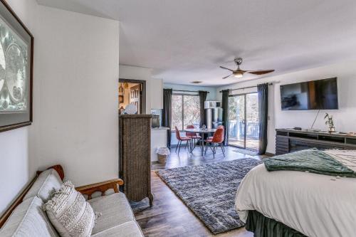 Cozy Studio w/ Well-Being Retreat: Near Yosemite! in 阿瓦尼 (CA)
