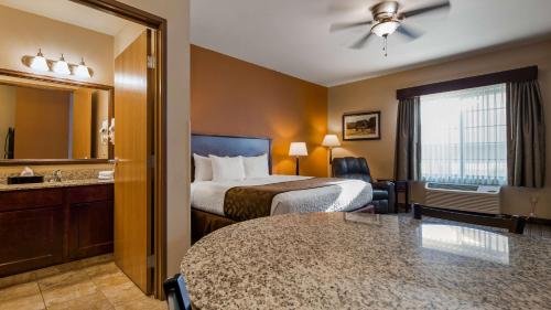 King Room with Kitchenette