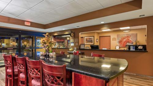 Best Western North Edge Inn