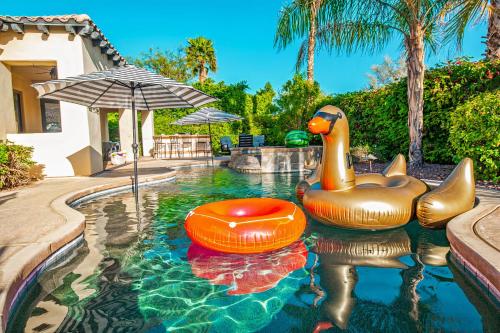 5BR Resort Style Entertainer w Pool Spa & BBQ in Indio, USA