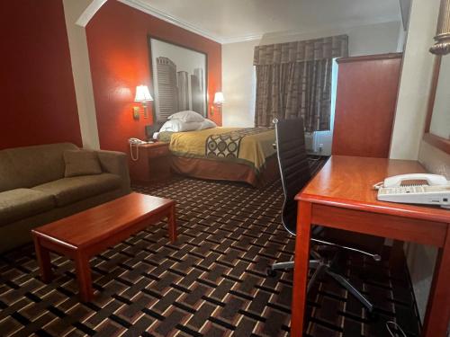 Super 8 by Wyndham Brookshire TX - Hotel - Brookshire