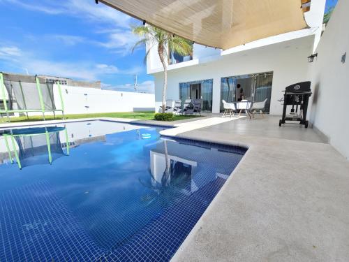 Casa Teques con aire acondicionado in Tequesquitengo, Mexico