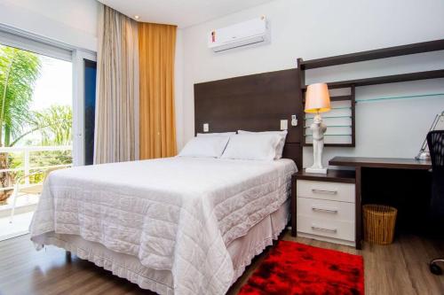 Casa Mansao Reveillon Jurere In 100mts da praia in Florianopolis