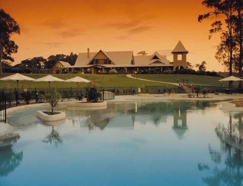 Stay At Raffertys Resort Lake Macquarie