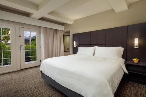 2 bedrooms, 4 beds