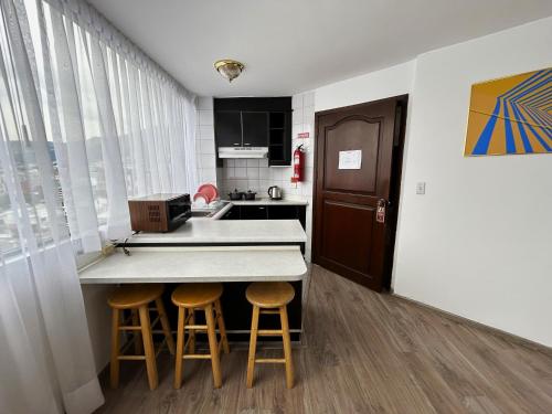 Létesítmények, Stanford Suites Hotel in El Batan