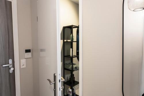 Charmant studio en résidence avec parking (Charmant studio en residence avec parking) in 比西聖喬治