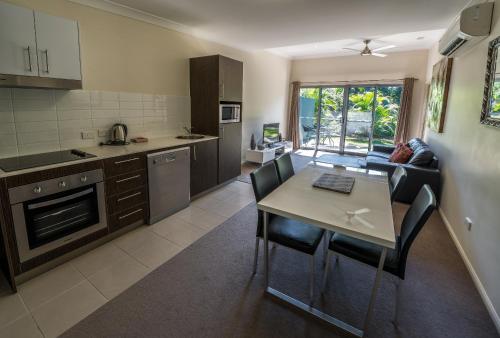 บริการและสิ่งอำนวยความสะดวก, โรสสลีน เบย์ รีสอร์ท (Rosslyn Bay Resort) in เยพพูม