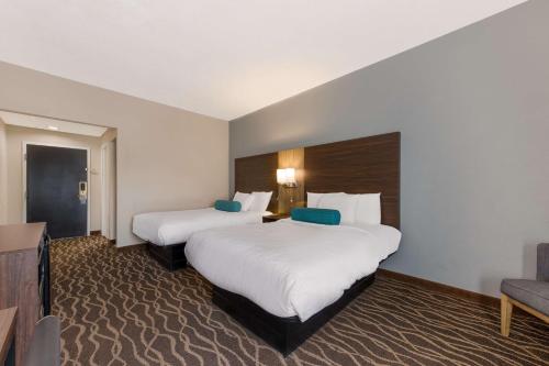 Best Western Albemarle Inn - image 12