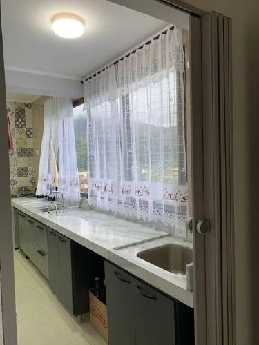 Apartamento em Caraguatatuba