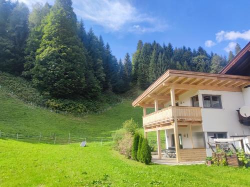 Blick auf den Rettenstein Top 1 in Kirchberg in Tirol, Österreich