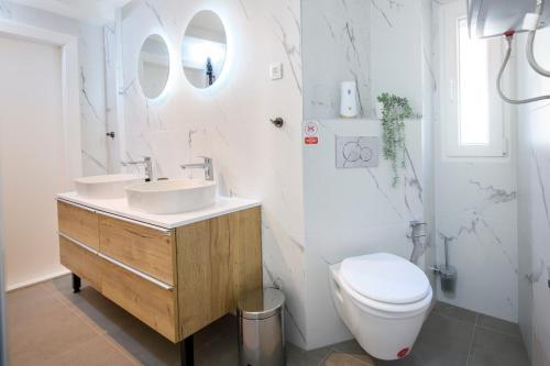 Two-Bedroom Apartment image 6