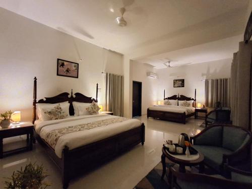 Keen Leopard Homestay in Varaval