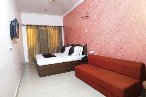 Deluxe Family Room image 5