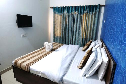 Double Room image 6