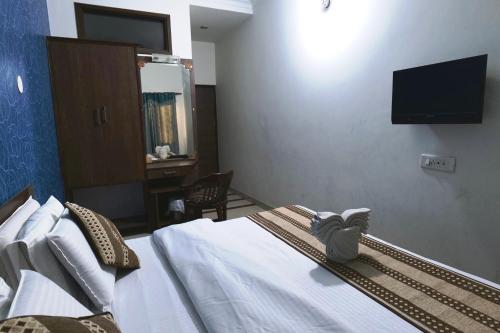 Double Room image 7