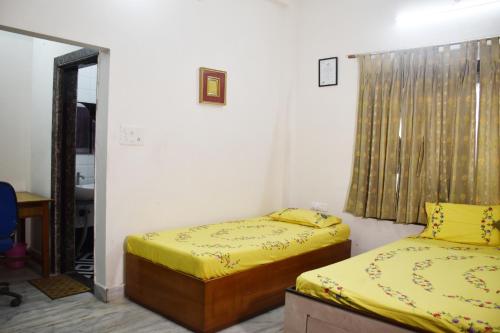 Deluxe King Room image 1