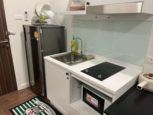 Kitchen, Courtyard Khaoyai Condo near Scenical World