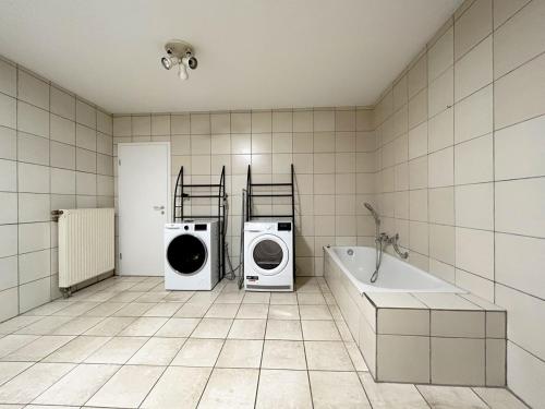 Bathroom, Cozy Apartment in Eichenzell