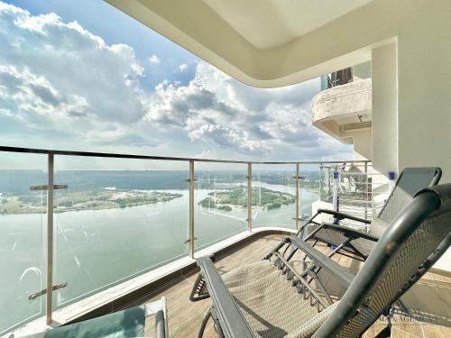 View, Country Garden Danga Bay Sea View by Stayrene in Danga Bay