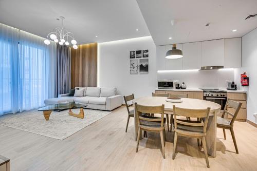 Kitchen, Beautiful 1 bedroom in Port De La Mer near Nikki Beach Dubai