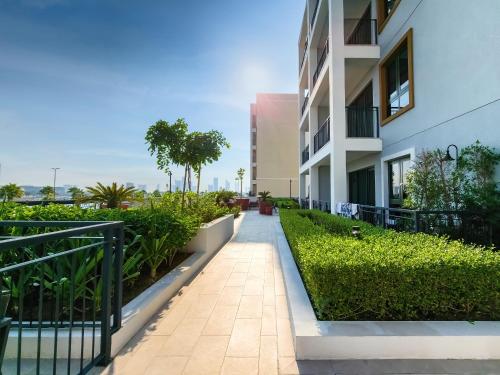 Exterior view, Beautiful 1 bedroom in Port De La Mer near Nikki Beach Dubai