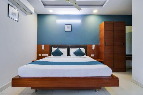 Standard Double Room room in Super Hotel O Stay Inn Maharani Peta