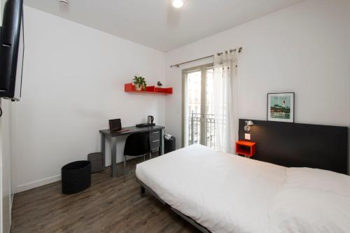 Studio with Balcony