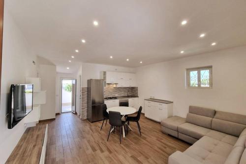  [Elegante bilocale] Vicino Roma+WiFi, Unterkunft in Marina di Cerveteri