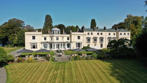 Storrs Hall Hotel - image 3