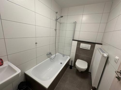 Shower, Ferienwohnung am Muhltal in Bad Klosterlausnitz