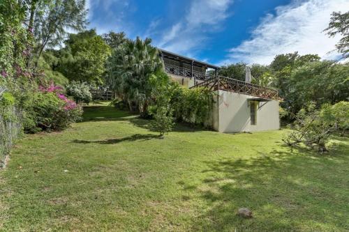 Overlooking the golf course - Villa D'Arcy villa