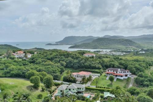 外部景觀, Hilltop Villa with great views out to sea - Villa Cadasse villa in 格羅斯伊斯勒