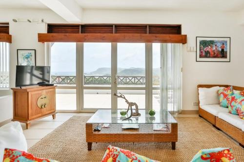 Hilltop Villa with great views out to sea - Villa Cadasse villa in 格羅斯伊斯勒