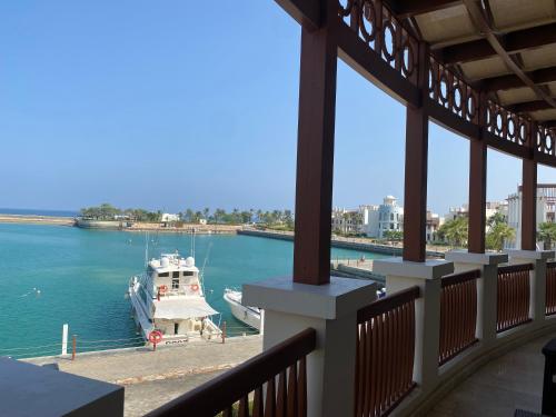 B&B As Sīfah - Marina and sea view in sifah resort - Bed and Breakfast As Sīfah