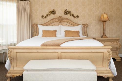 Mt. Washington Suite