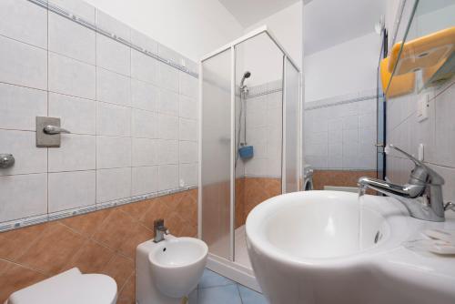 Apartment image 6