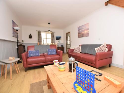 3 bed in Brighstone IC041