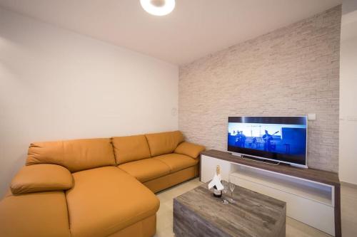Apartment with Sea View image 2