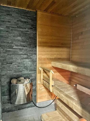 Nice and cozy big house for 8 people with sauna
