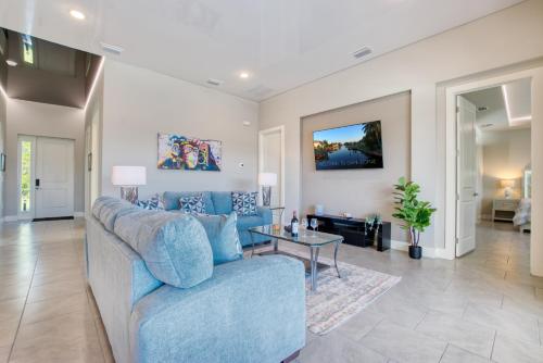 VILLA MODERN TIMES - 4 BEDS - 2 BATHS - 8 GUESTS - WATERVIEW & POOL - INCL. 10% OFF BOAT RENTAL - image 2