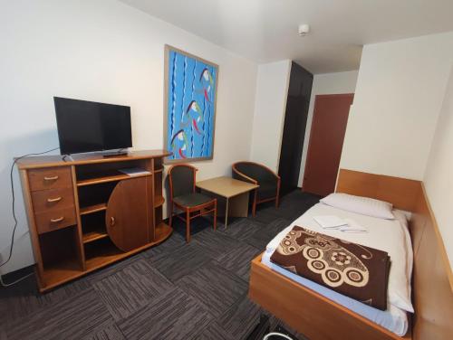 Standard Single Room with Shared Bathroom room in Jantar Economy