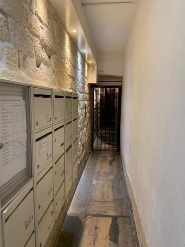 15 Atelier Montorgueil Super Héros - image 12