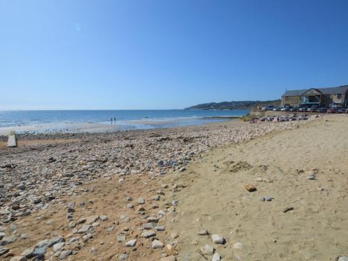 3 Bed in Charmouth DC080