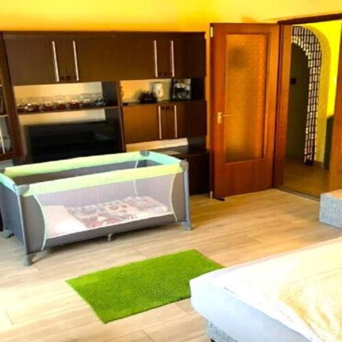 Sziszi nyaralóház (Sziszi nyaralohaz) in บาลาตอนซาร์สโซ