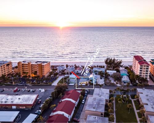 Canary Beach Cottage in Clearwater Beach, USA